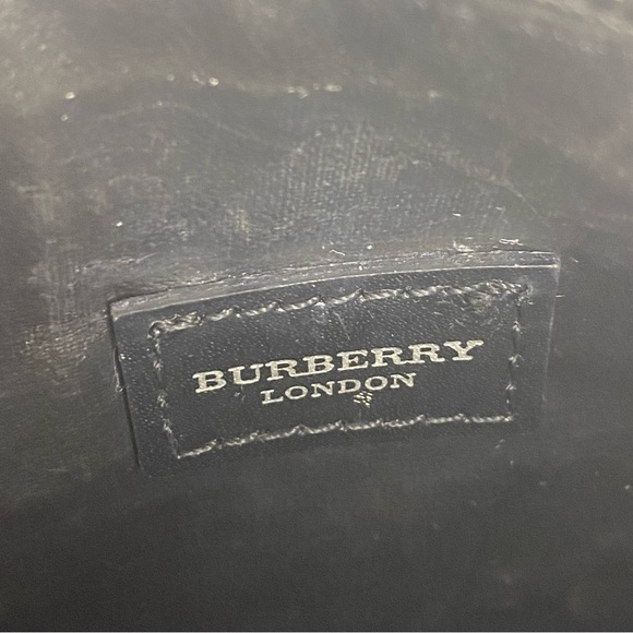 Vintage Burberry Makeup Case - Picture 6 of 6